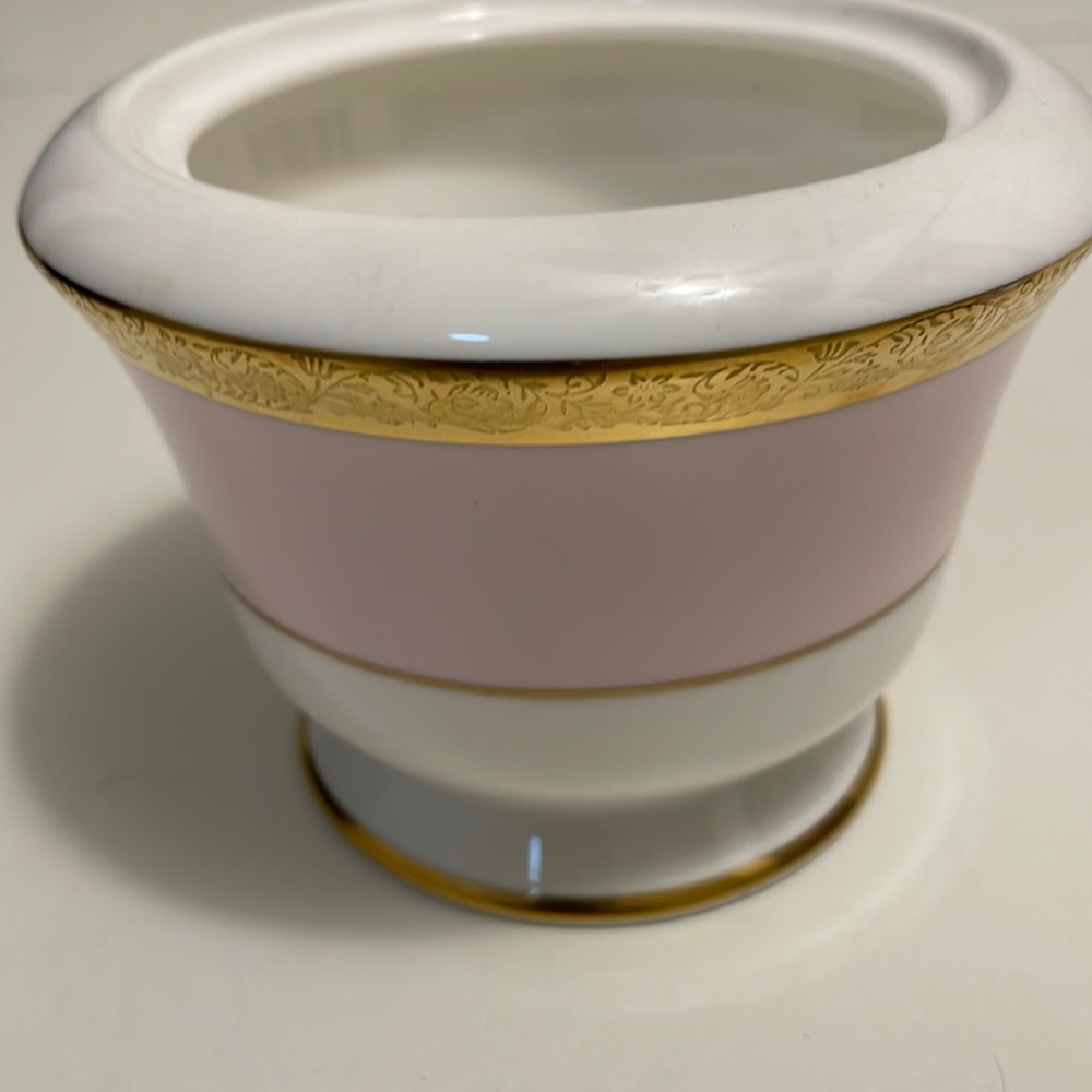 Mary Kay Cosmetics sugar bowl without cover